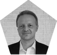 Lektor vzdělávacího centra Pochopim.cz Filip Zrostlík